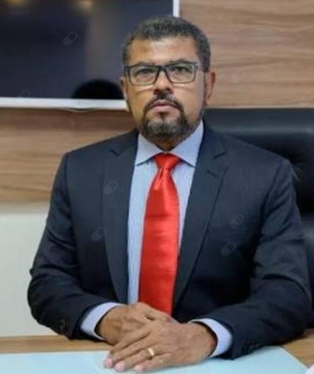 Dr. Edvaldo Lima