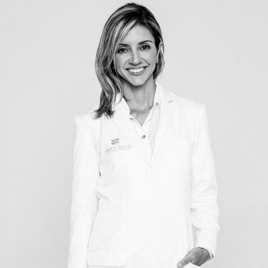 Dra. Caroline Ribeiro Serrão