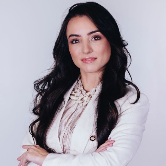 Dra. Marília Pereira Graner