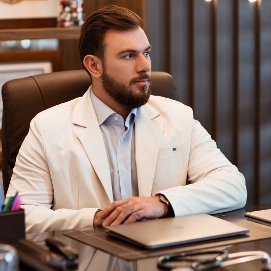 Dr. Luciano Alves Neves