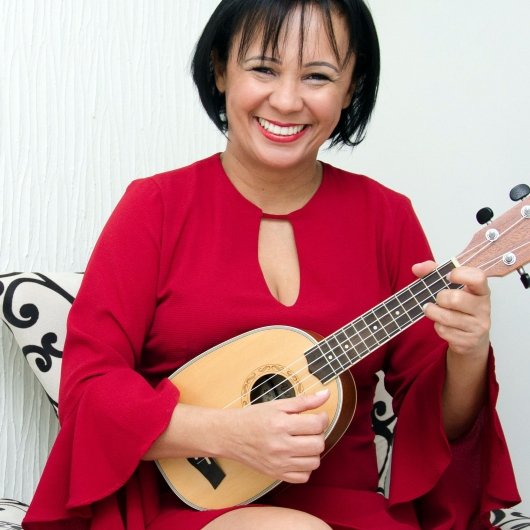 Dra. Sirlene Costa
