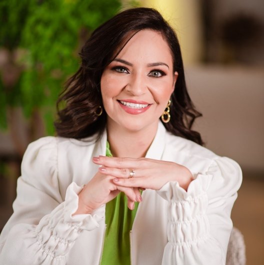 Dra. Fernanda Carlos Donizeti