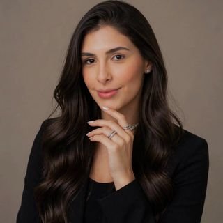 Dra. Ester Helen Rodrigues Silva