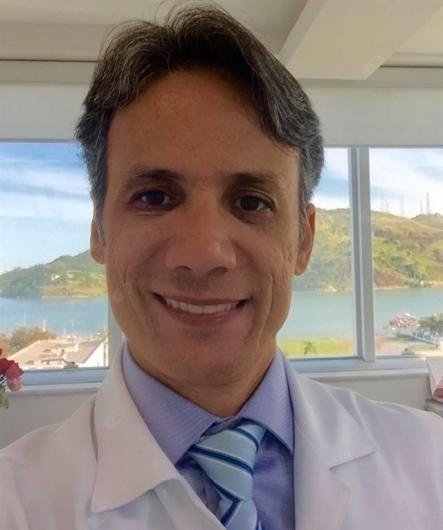 Dr. Marcelo José Fernandes