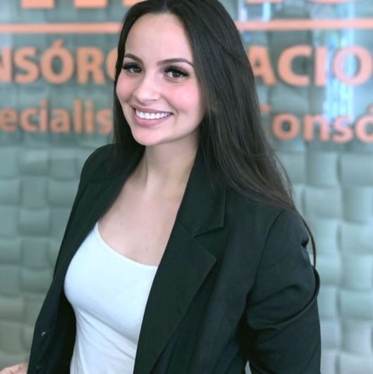Dra. Jennifer Vale Brandalezi
