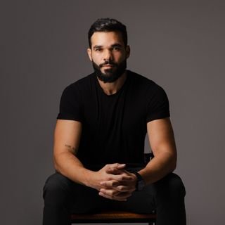Dr. Lucas Resende Fonseca