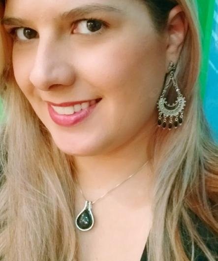Dra. Andressa Abdala