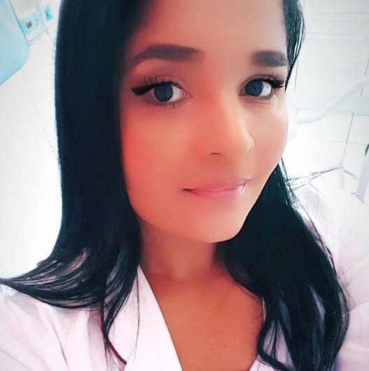 Dra. Vanessa dos Santos Costa