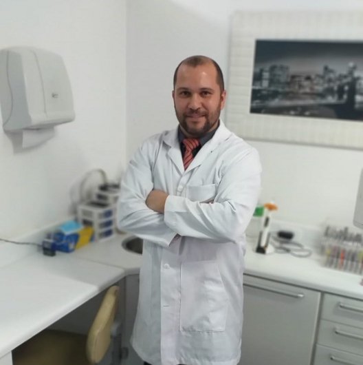 Dr. Leonardo Freitas Alves