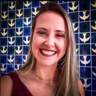 Dra. Nicole Caputo