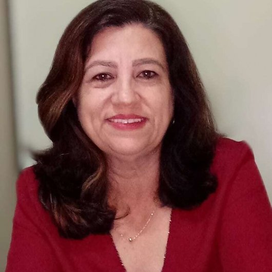 Lúcia Maria de Oliveira Machado