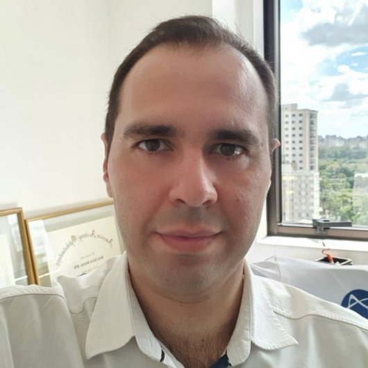 Dr. Lucas Farias Fazzion