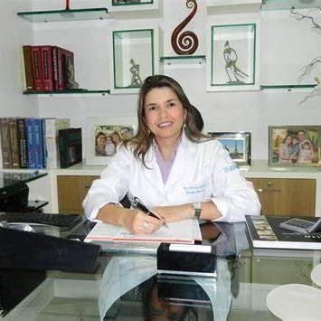 Dra. Adriana Afonso de Oliveira Lopes
