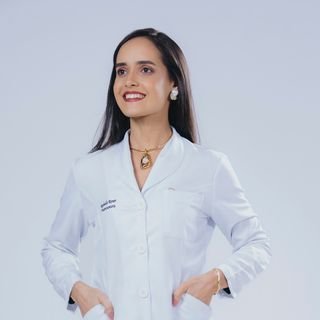 Dra. Rafaella Rener