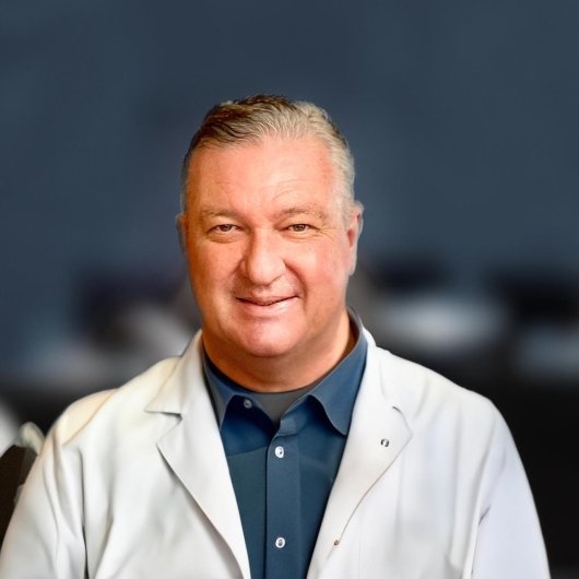 Dr. José Leandro Schmitt