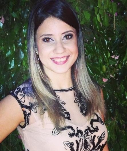 Andréia Revelles Guarezi