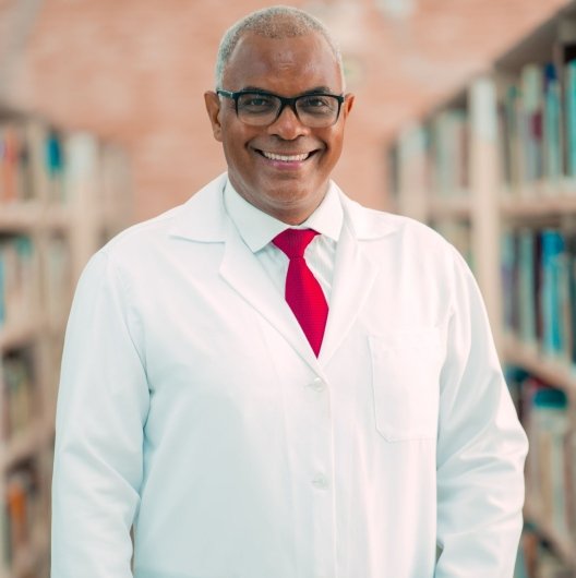 Dr. Elias José da Silva