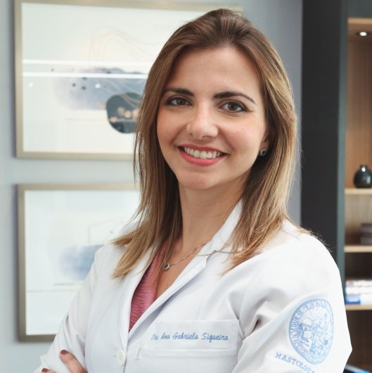 Dra. Ana Gabriela Siqueira