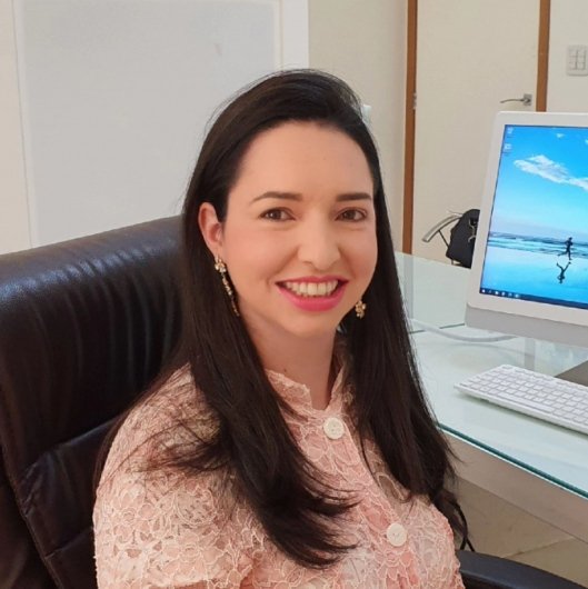 Dra. Ariadnne Lino Alcantara Manzan Lourenço
