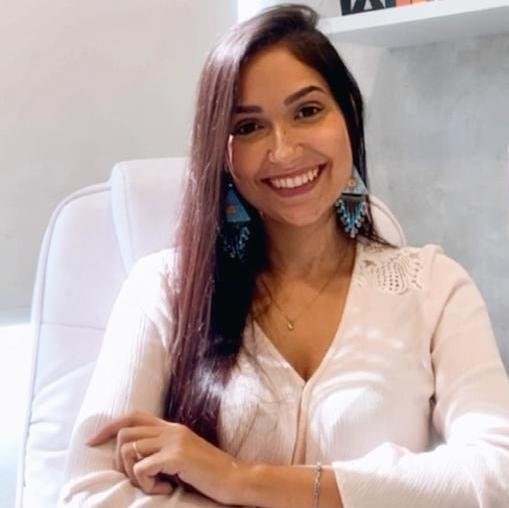 Dra. Lorrany Azevedo