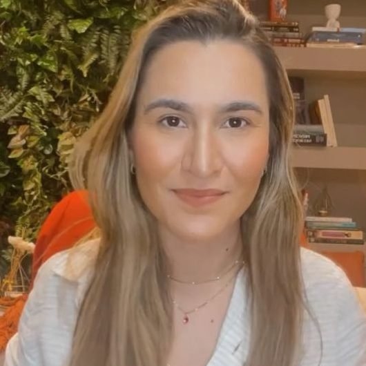 Dra. Giulia Moreira Paiva