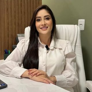 Dra. Dra. Hiara Silva