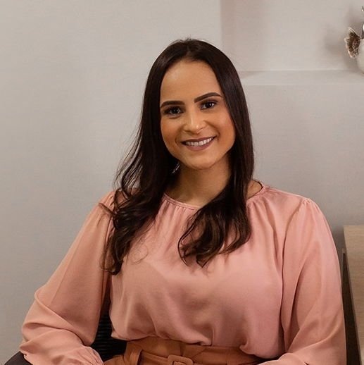 Dra. Amanda Marques Cobe