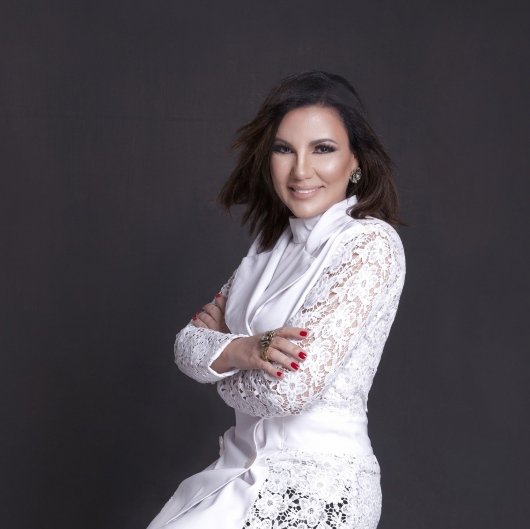 Dra. Edriane Araújo