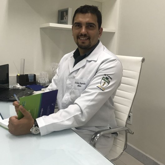 Dr. Frank Pirola Fagundes