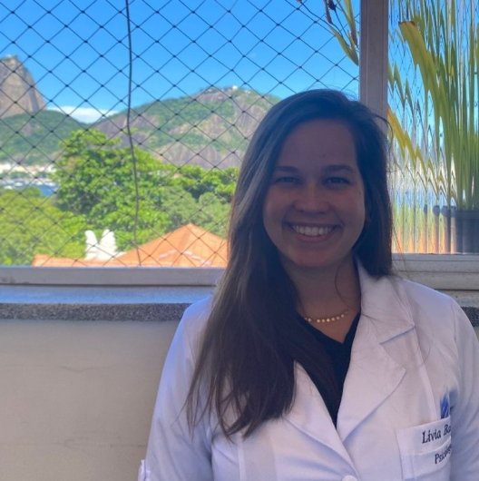 Lívia Bartha de Mattos Almeida