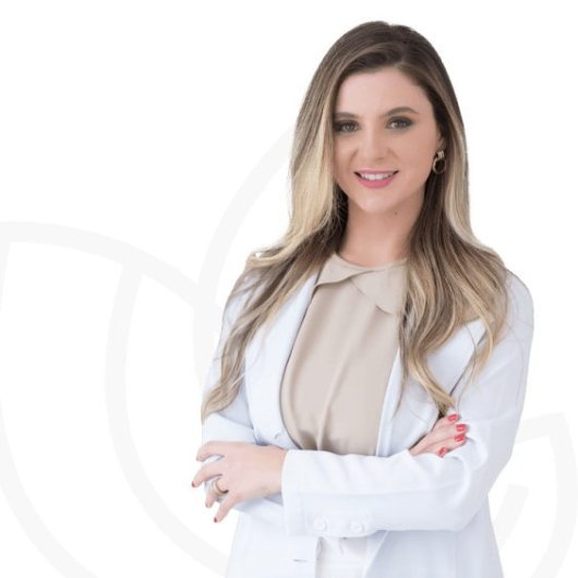 Dra. Larissa Diniz