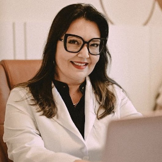 Dra. Janaína Soares Vieira