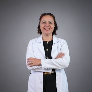 Dra. Ana Caroline De Melo E Barros