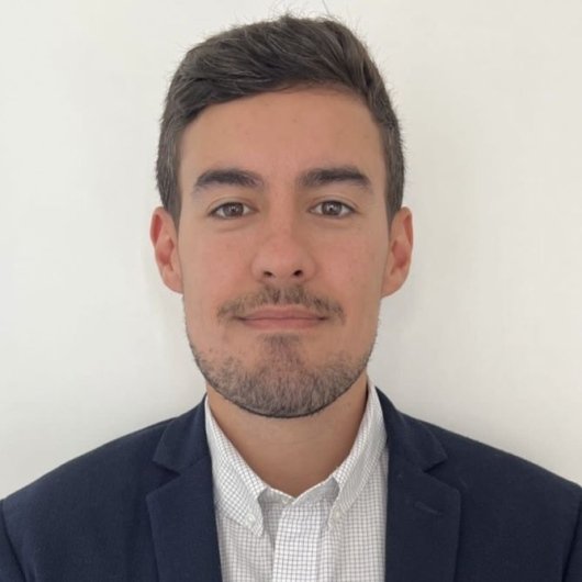 Dr. Leonardo Tavares