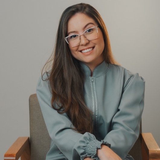 Dra. Franciele Oliveira