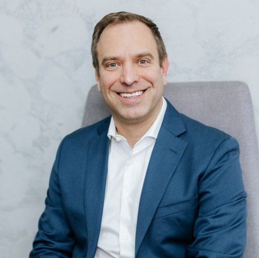 Dr. Leandro Perandin de Castro