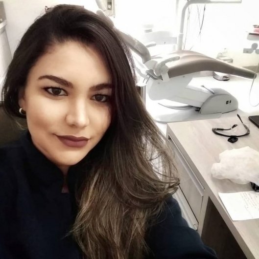 Dra. Michelly Costa