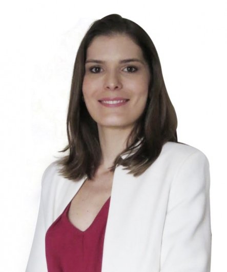 Dra. Camila Bueno Requena Levy