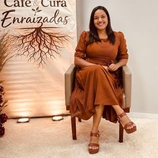 Dra. Emily Leal