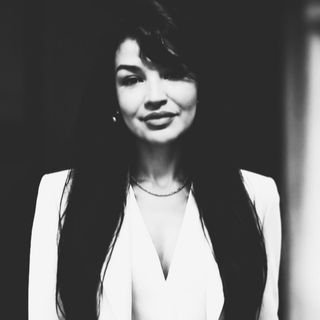 Prof. Carolina Cyrineu
