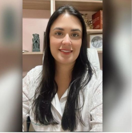 Dra. Sabrina Mendes Teixeira
