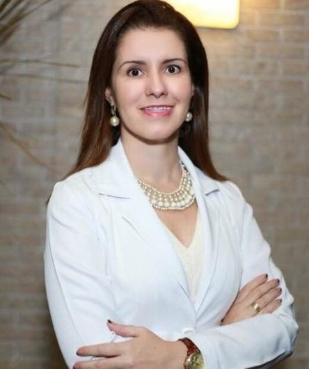 Dra. Roberta Siqueira