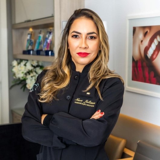 Dra. Nara Juliana Teixeira Freitas