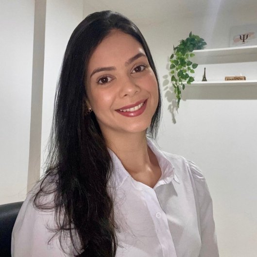 Larissa Pereira Decoló