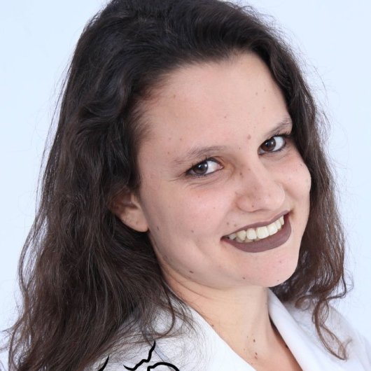 Dra. Laleska Jordão