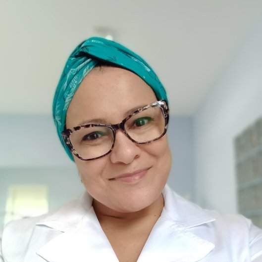 Dra. Cristiane Souza