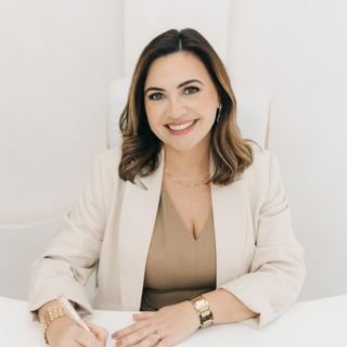 Dra. Juliana Stivaletti
