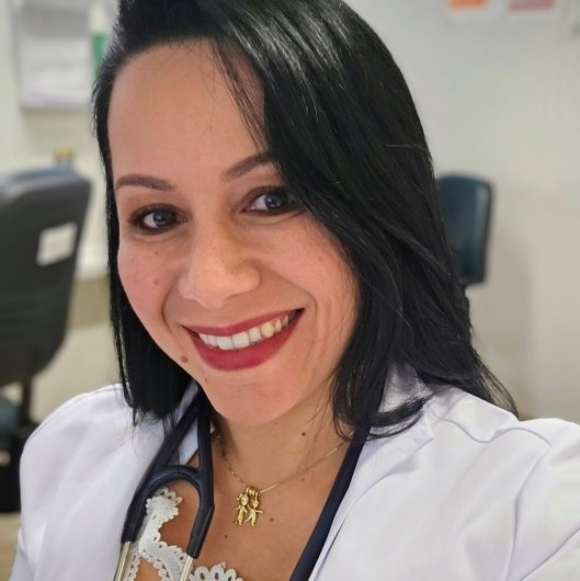 Dra. Liliane Teixeira Soares de Carvalho Nascimento