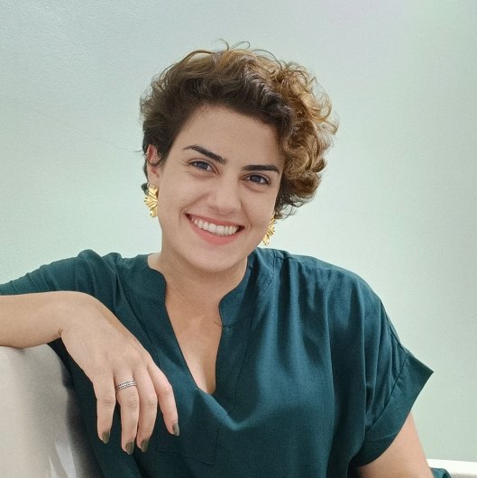 Dra. Julia Brandão Pereira Specht