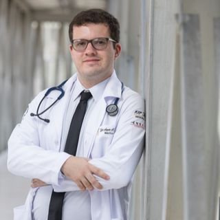 Dr. Yuri Augusto Moreira Pena
